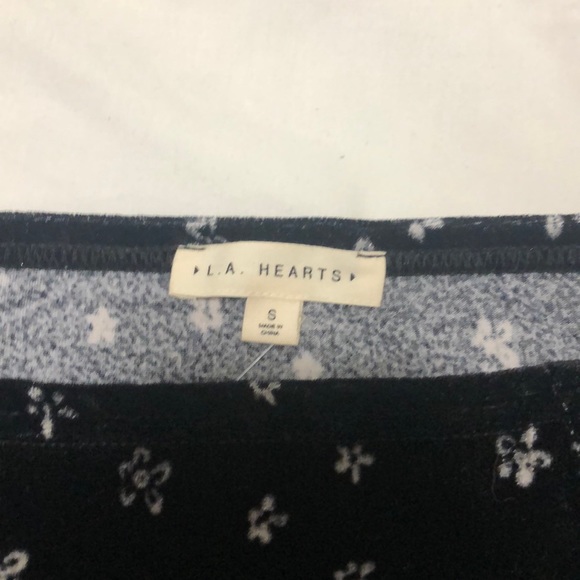 Pacsun Velvet Skirt - Picture 2 of 2